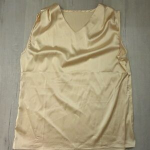 Silky Cream V-Neck Slip - Lightweight Women's Chemise